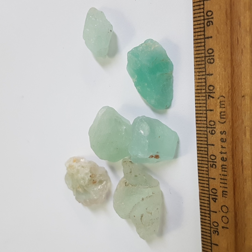 26.9ct green fluorite gemstone crystal lot pakistan